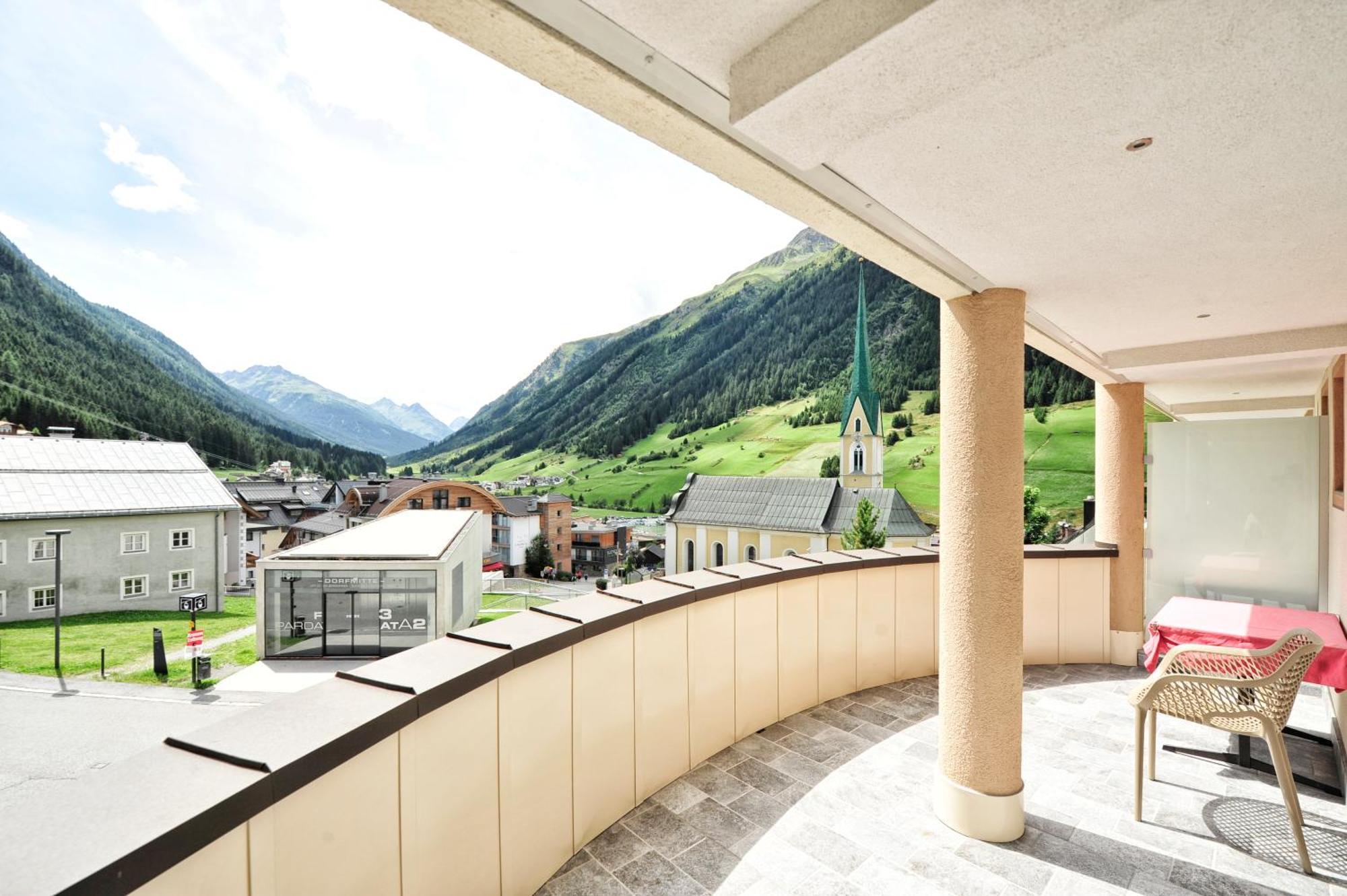 Hotel Jaegerhof Ischgl Exterior photo
