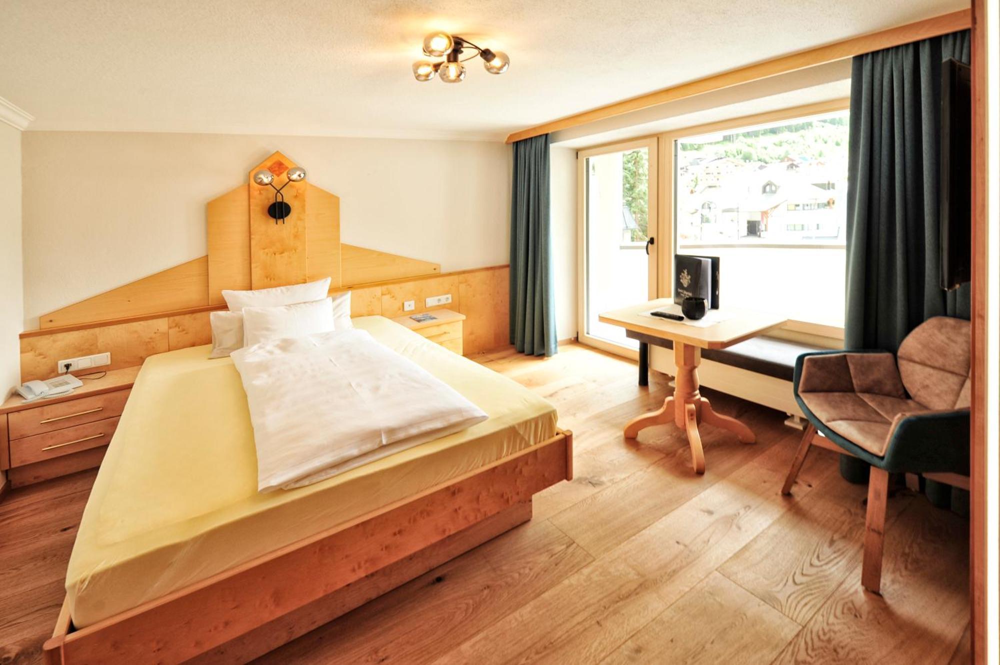 Hotel Jaegerhof Ischgl Exterior photo